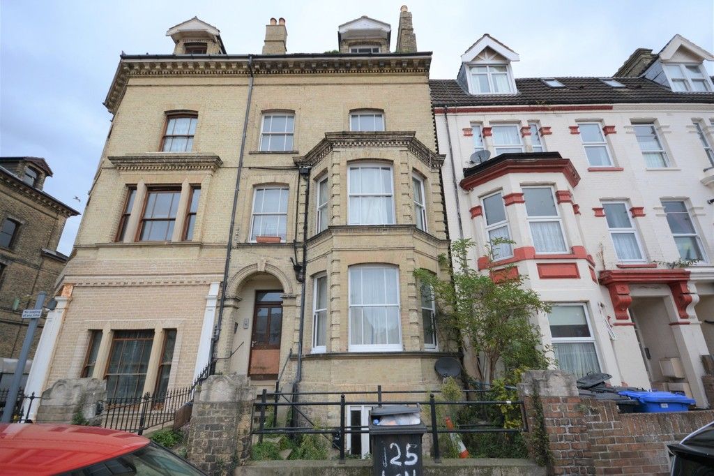 5 bedroom terraced house for sale, London Road South, Lowestoft NR