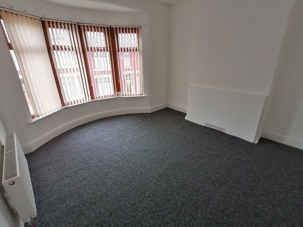 3 bedroom terraced house to rent, Pemberton Road, Liverpool, L13 3EG