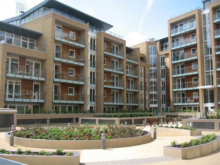 2 Bedroom Flat To Rent Viridian Apartments Battersea Swa Sw8 4da Property Image