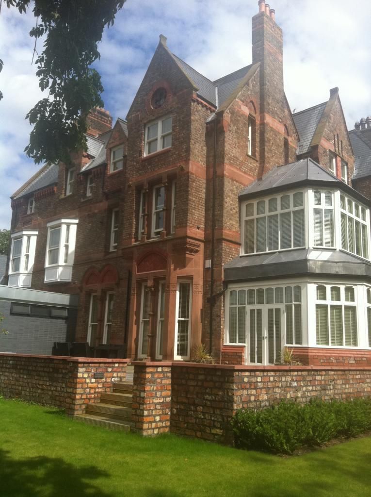 2 bedroom apartment to rent, Carnatic Road, Mossley Hill, Liverpool