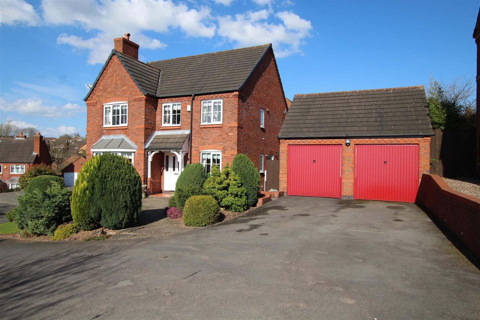 4 bedroom detached house for sale, Carpenter Close, Stapenhill, Burton