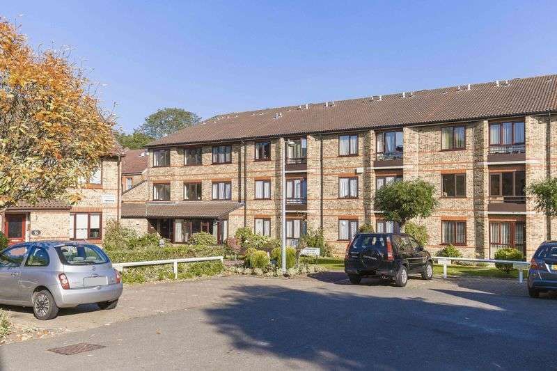 1 bedroom flat for sale, Borrowdale Court, Gordon Hill, Enfield, EN2 0QJ