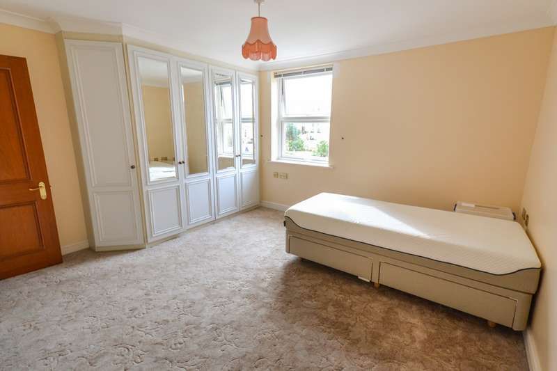 2 bedroom flat for sale, Wilmington Square, Eastbourne, BN21 4DX
