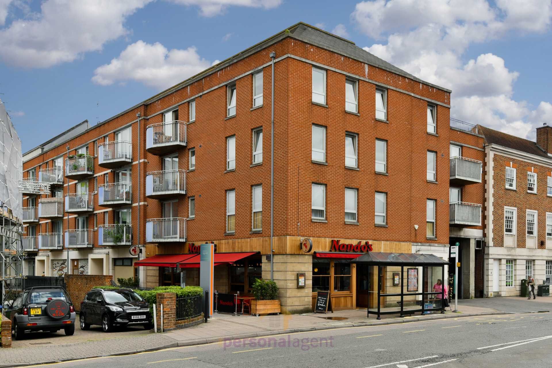 2 bedroom apartment to rent, The Oaks Square, Epsom, KT19 8AR