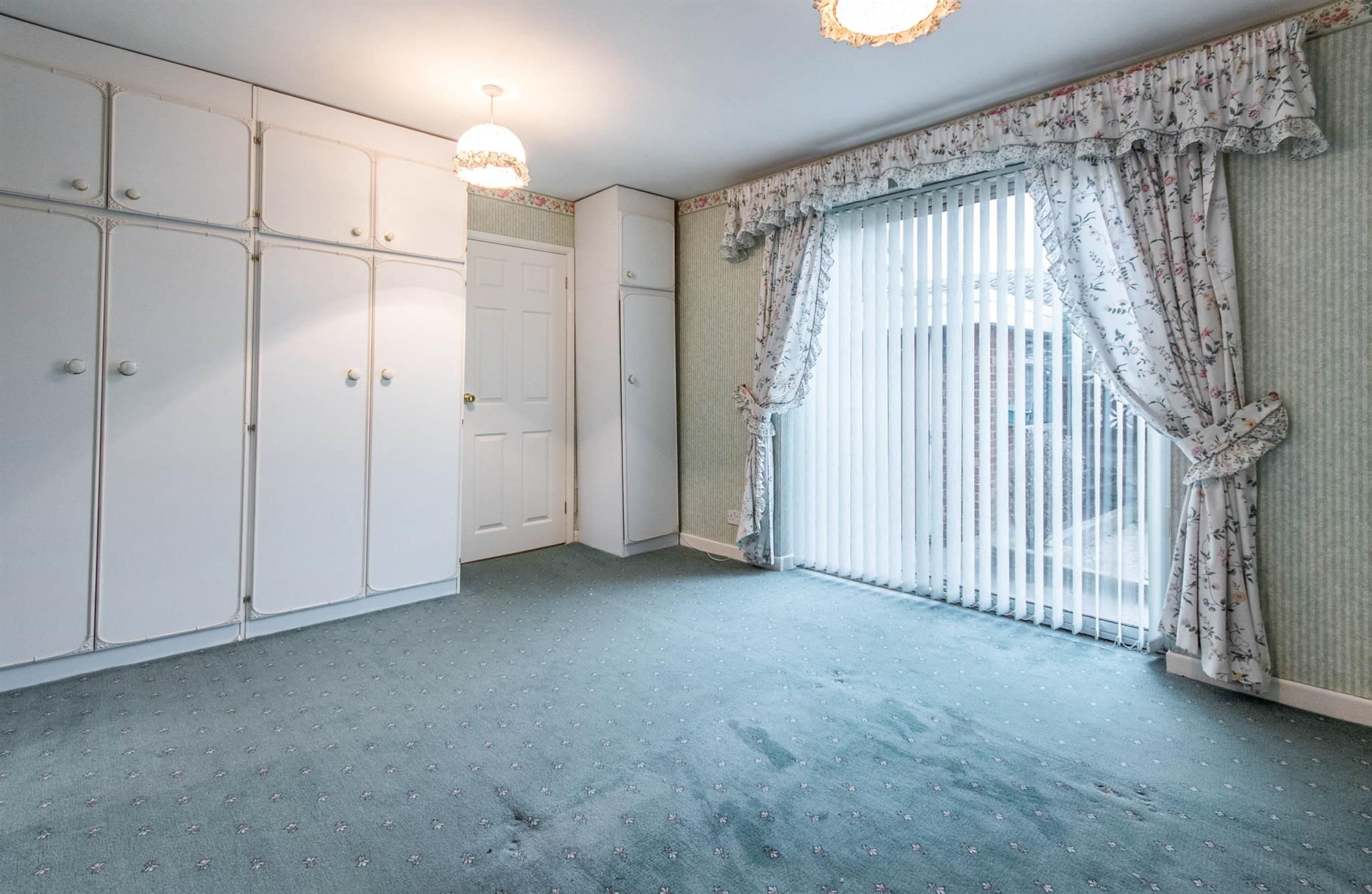 3 bedroom detached bungalow for sale, Templegate Road, Leeds, LS15 0HF