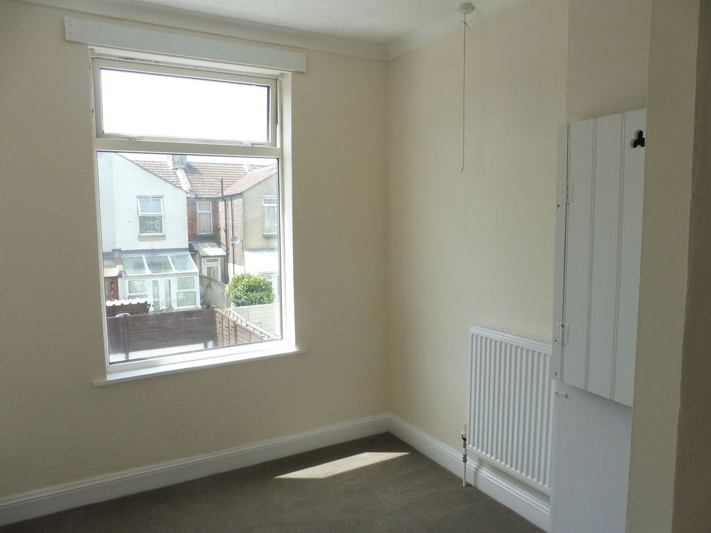3 bedroom terraced house to rent, Bosham Road, Portsmouth, PO2 7LG