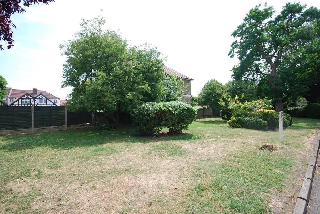 2 bedroom flat for sale, Stanley Avenue, Wembley, HA0 4JG