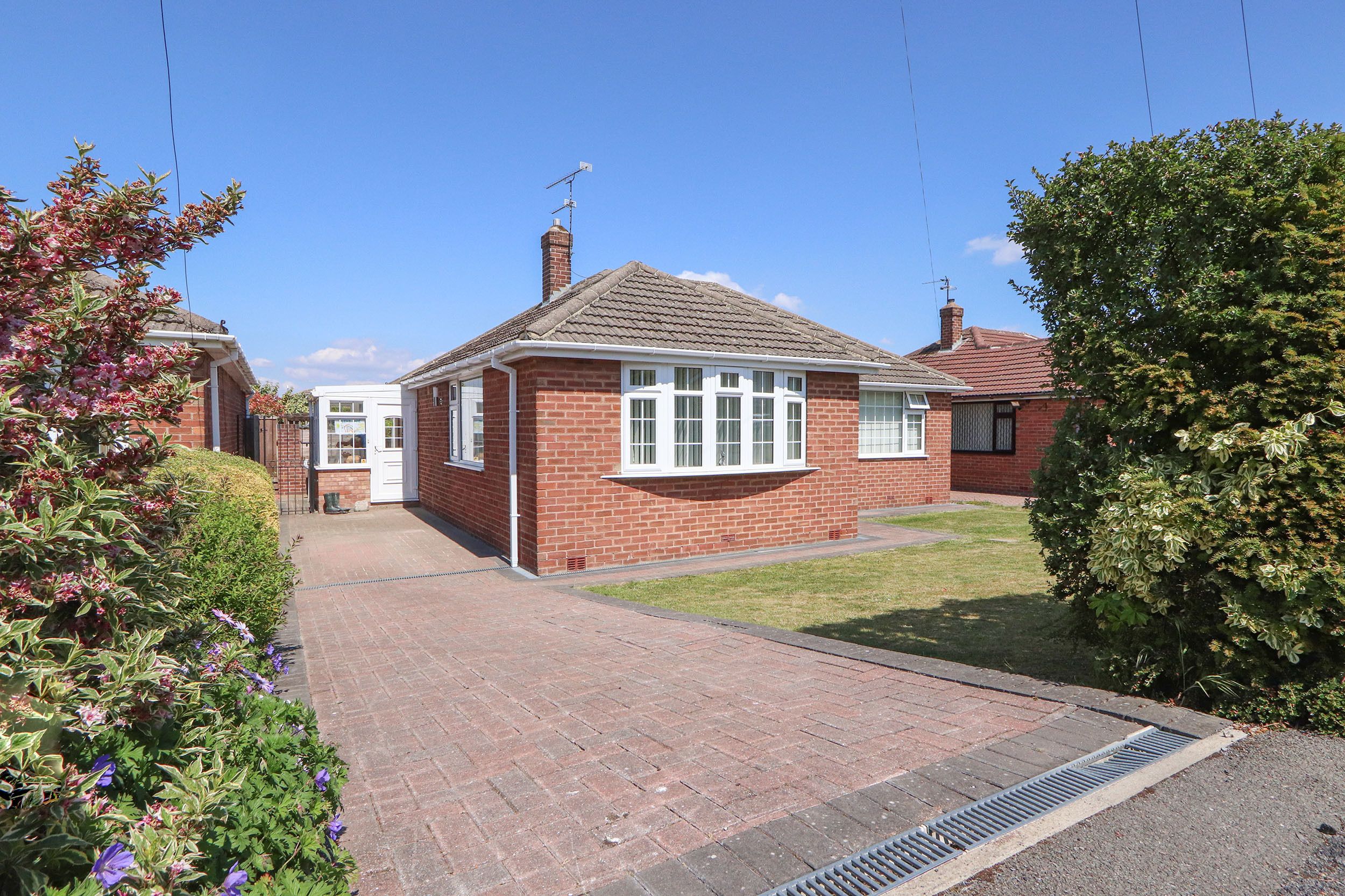 2 bedroom detached bungalow for sale, Rectory Drive, Wingerworth