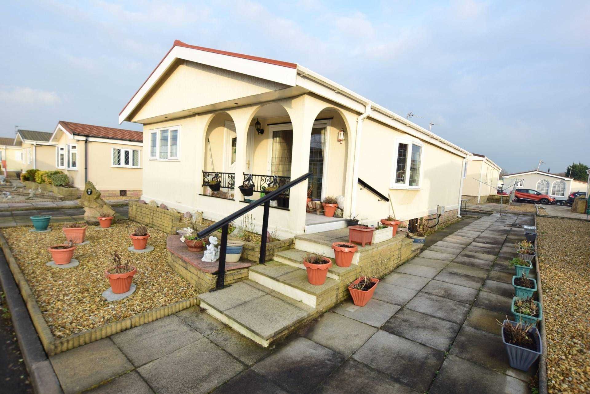 2 bedroom park home for sale, Carr Bridge Residential Park, Blackpool