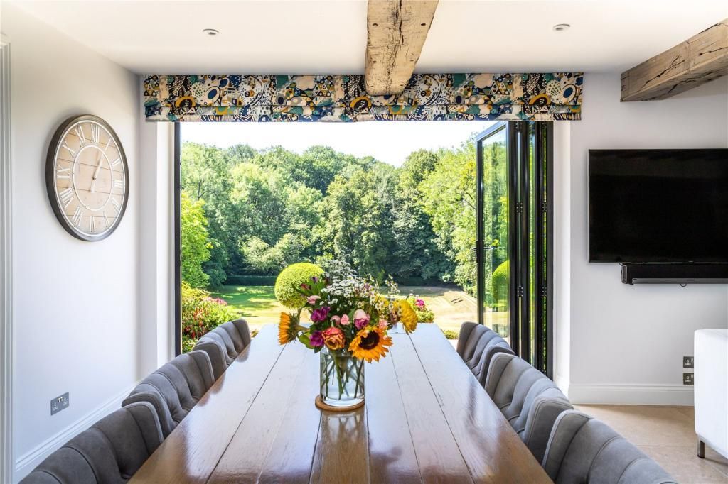 5 bedroom detached house for sale, The Ridge, Woldingham, Caterham, CR3 7AN