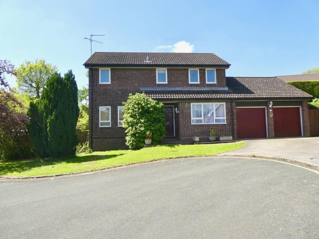 4 bedroom detached house to rent, Lombardy Drive, Maidstone, ME14 5TB