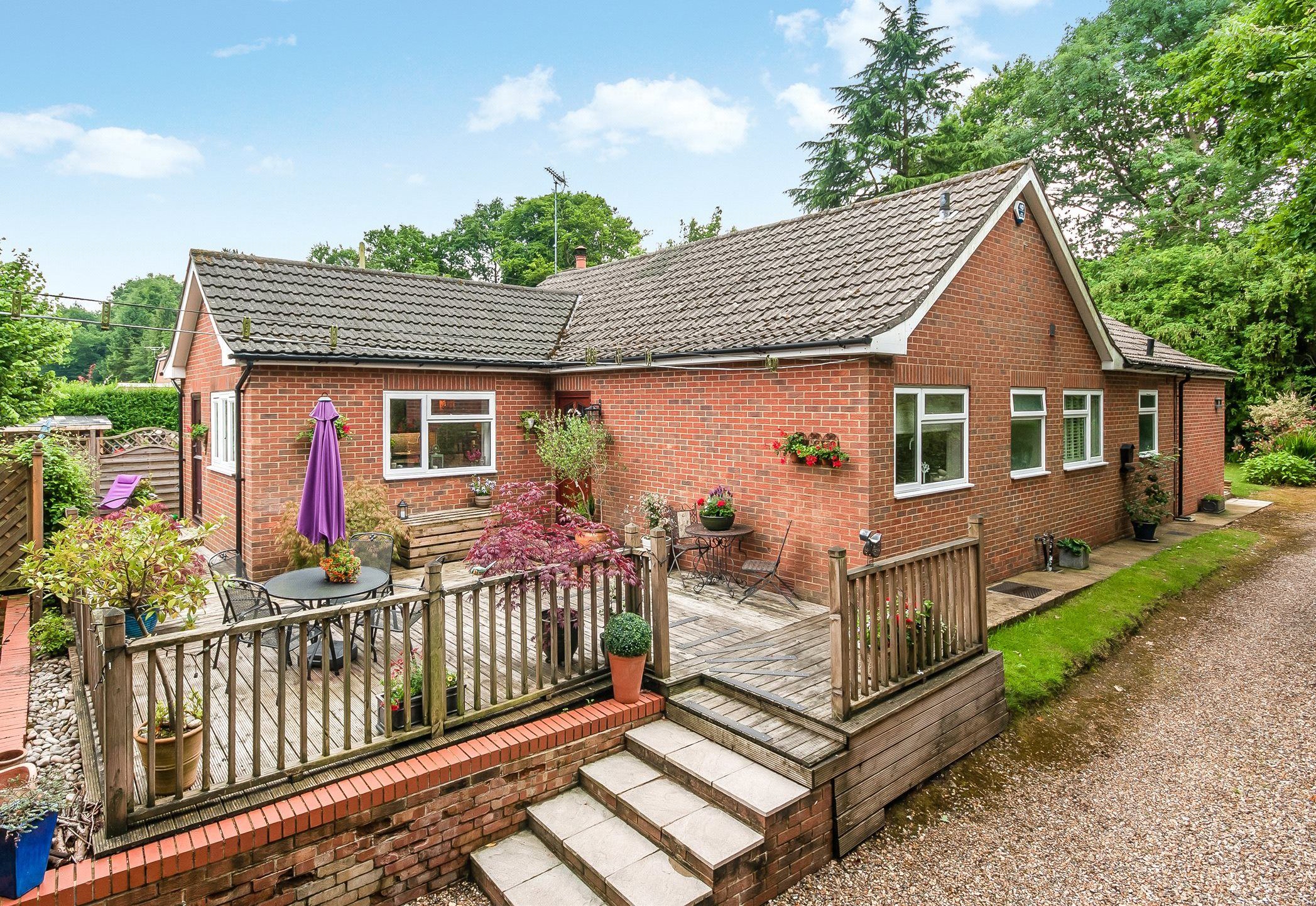 3 bedroom detached bungalow for sale, Ashurst Drive, Tadworth, Surrey