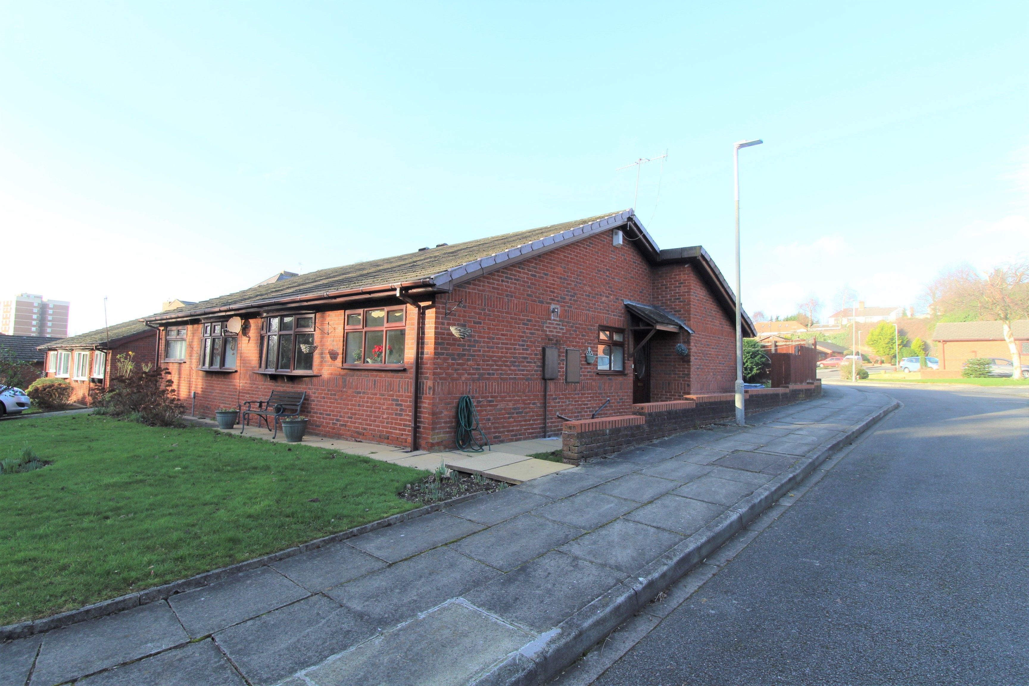 2 bedroom bungalow for sale, Tolpuddle Road, Woolton, Liverpool L, L25 6LD