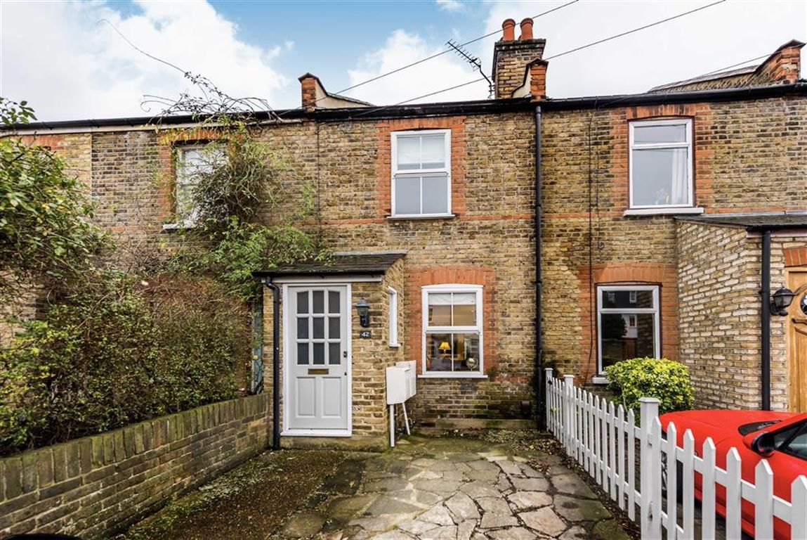 4 bedroom terraced house for sale, Second Cross Road, Twickenham TW