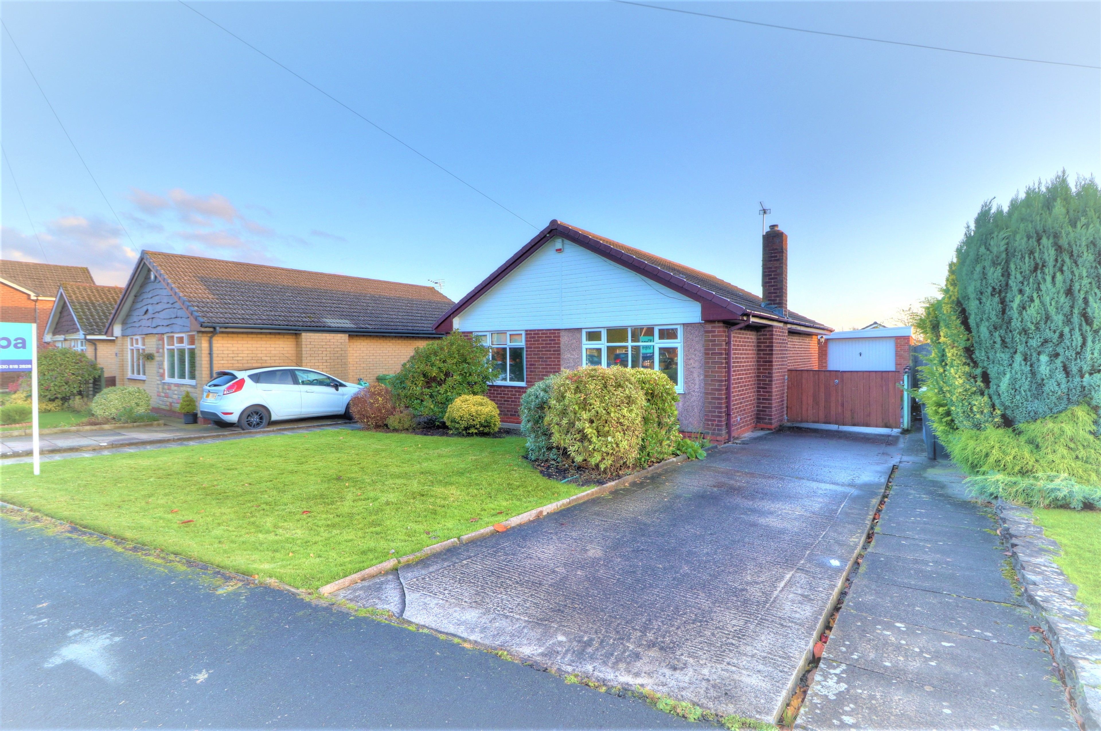 2 bedroom detached bungalow for sale, Glendale Road, Worsley