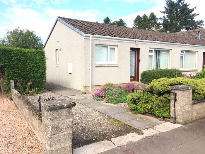 2 bedroom bungalow to rent, Grampian Drive, Kirriemuir, Angus, DD8 4TN