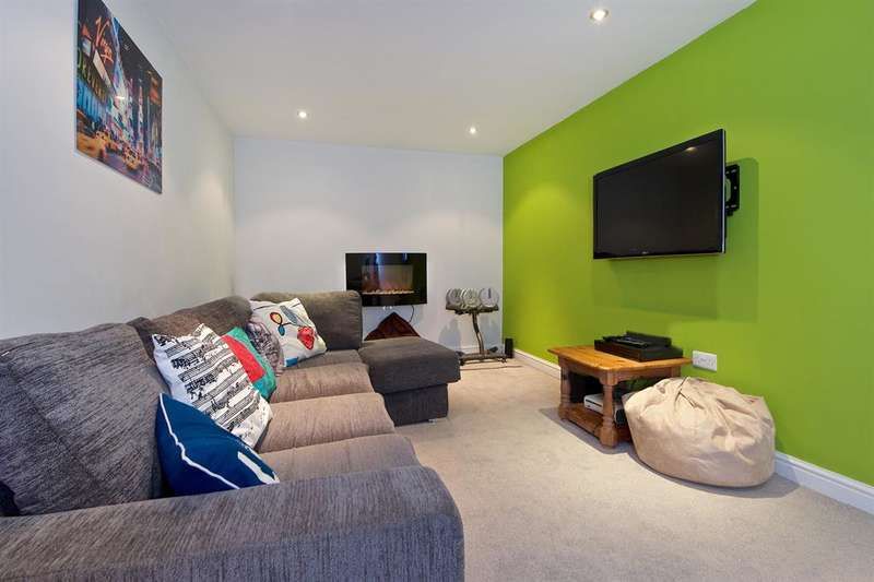 4 bedroom terraced house for sale, Raines Road, Giggleswick, Settle