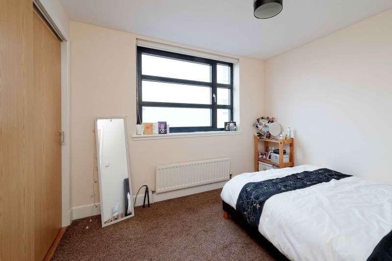 2 bedroom flat for sale, Clarkston Road, Glasgow, G44 3JL