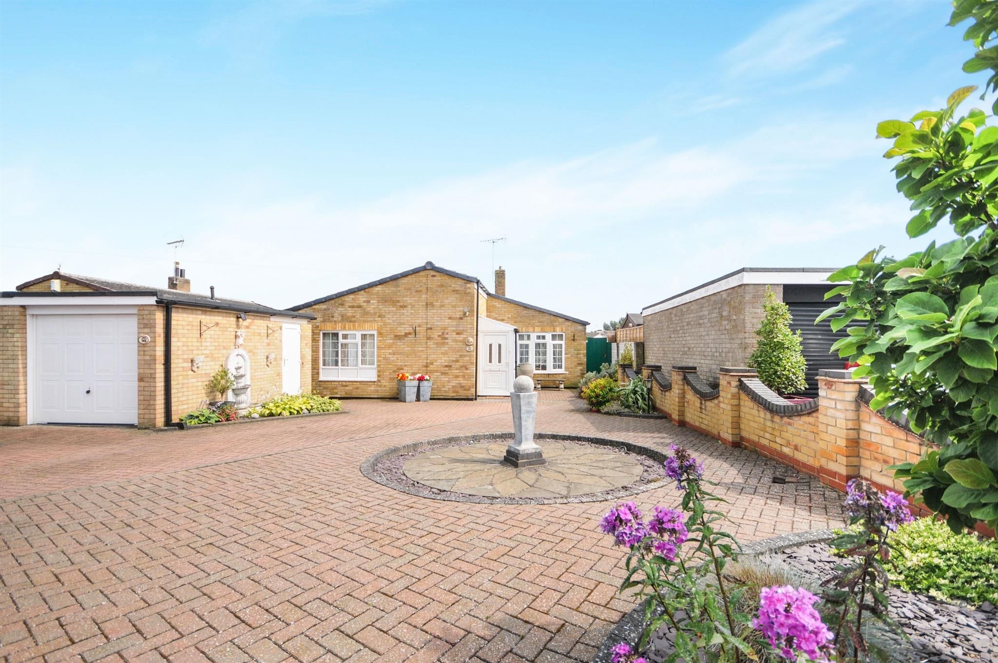 3 bedroom detached bungalow for sale, Redgate, Thetford, IP24 2HD