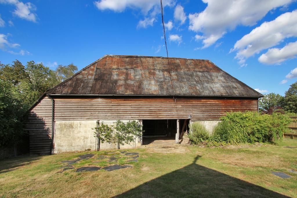 4 bedroom detached house for sale, Langley Farm Barn Bethersden Road ...