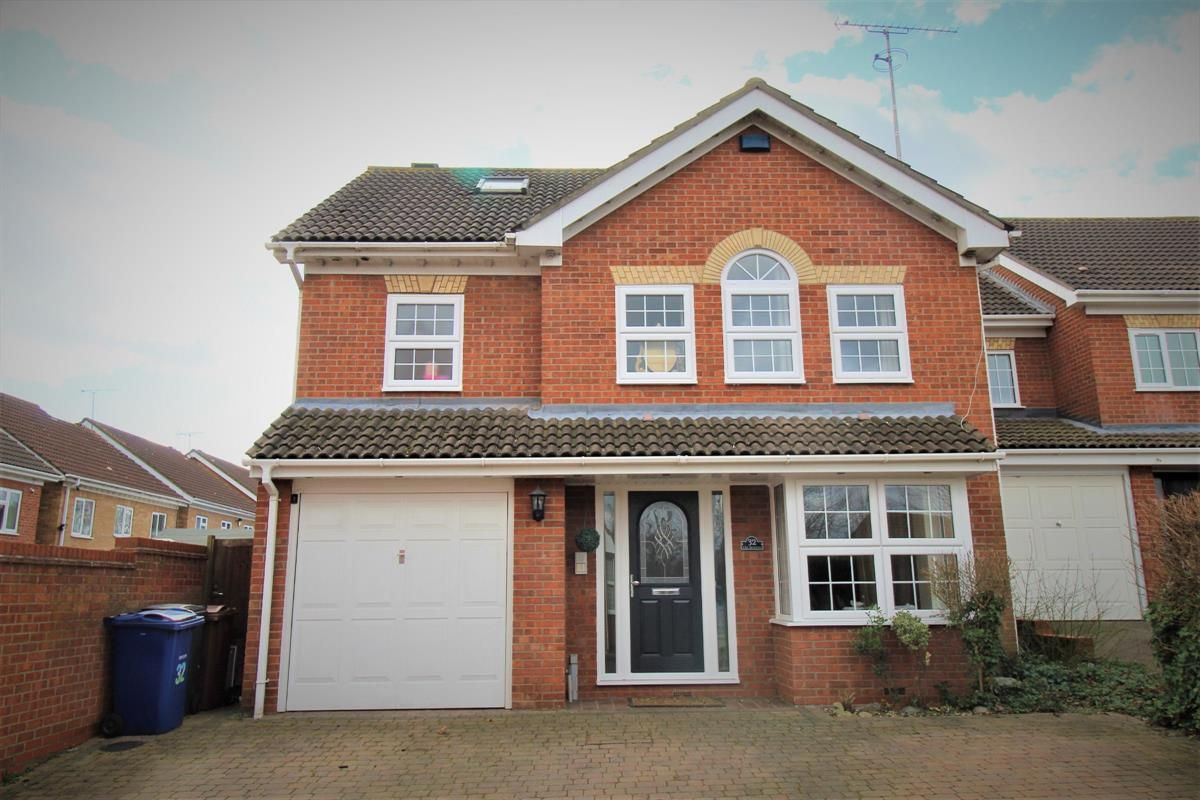 5 bedroom detached house to rent, Advice Avenue, Grays, RM16 6QN