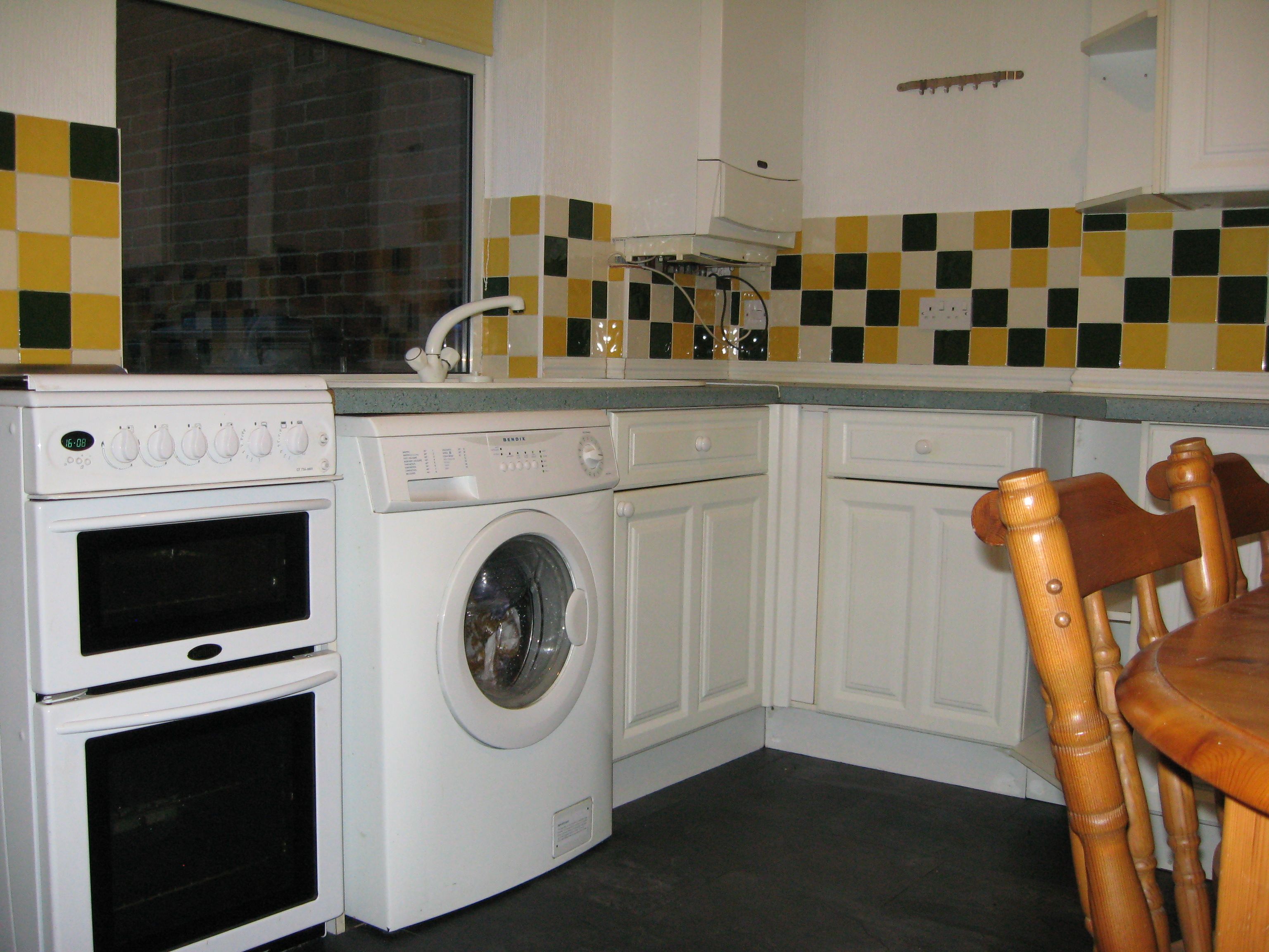 2 bedroom terraced house to rent, Mitchell Road, Sheffield, S8 0GR