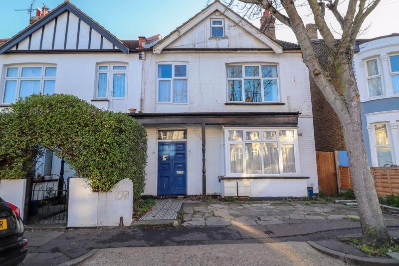 2 bedroom apartment for sale, Brightwell Avenue, WestcliffOnSea, SS0