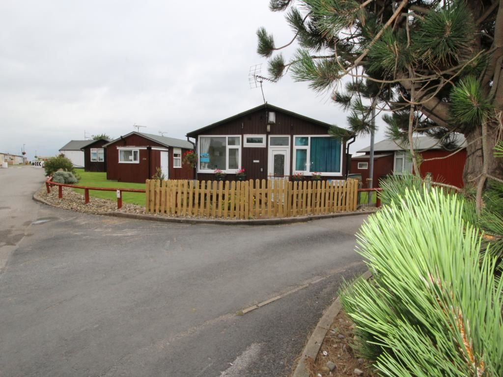 1 bedroom accessible bungalow for sale, Bridlington, YO15 3QN