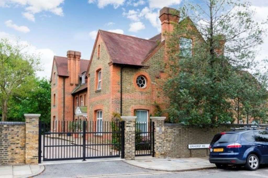 2 bedroom flat to rent, Amherst Lodge, Amherst Road, Ealing, London