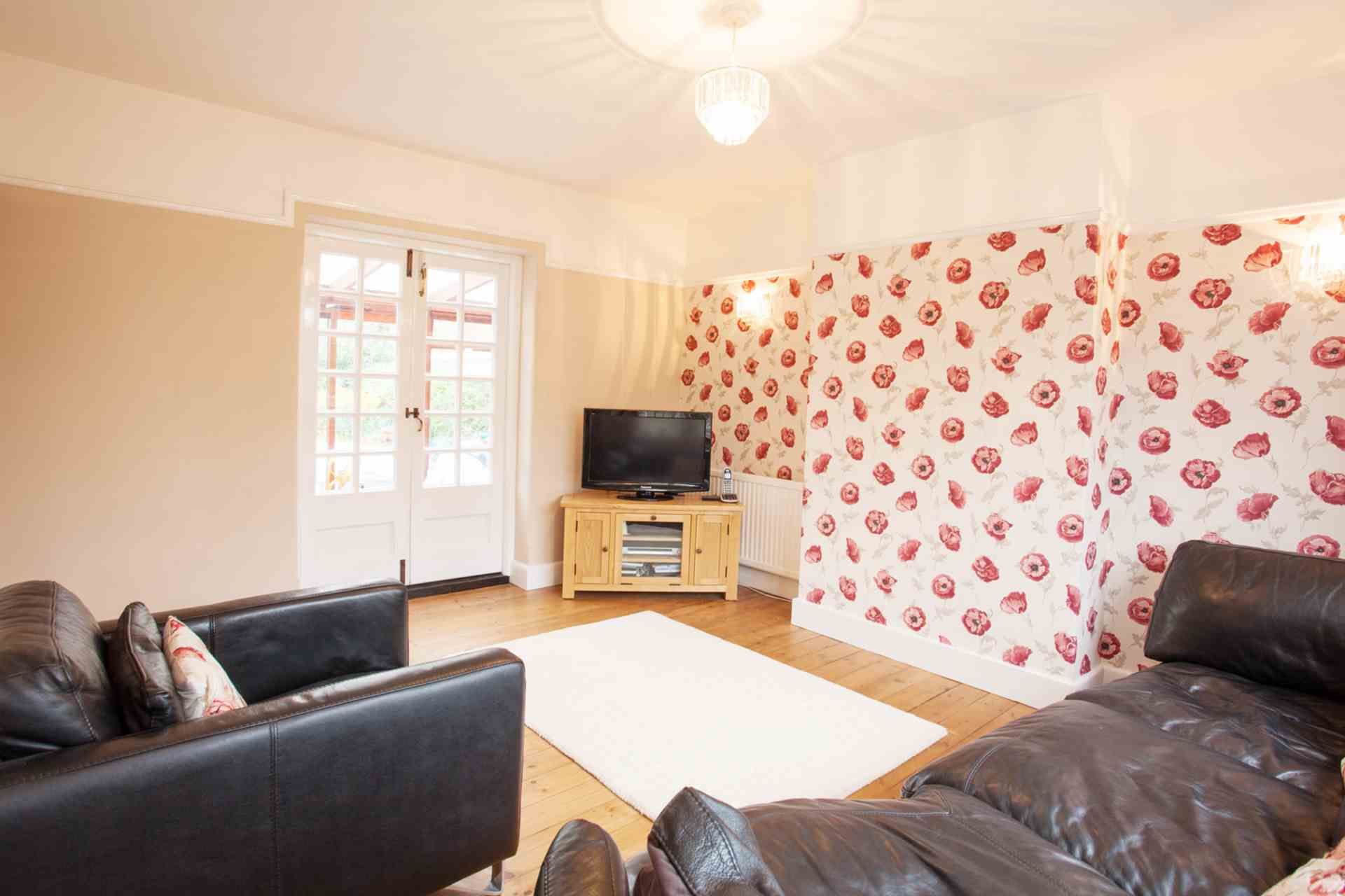 3 bedroom detached house for sale, Wing Road, Leighton Buzzard, LU7 2NN