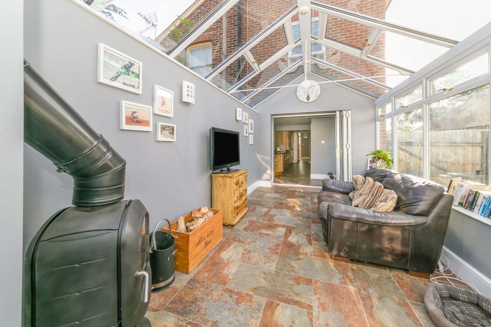 3 bedroom semidetached house for sale, Valebridge Road, Burgess Hill RH, RH15 0RA