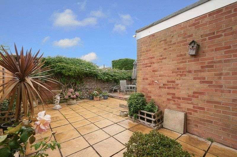 2 bedroom semidetached house for sale, Ingleside Crescent, Lancing