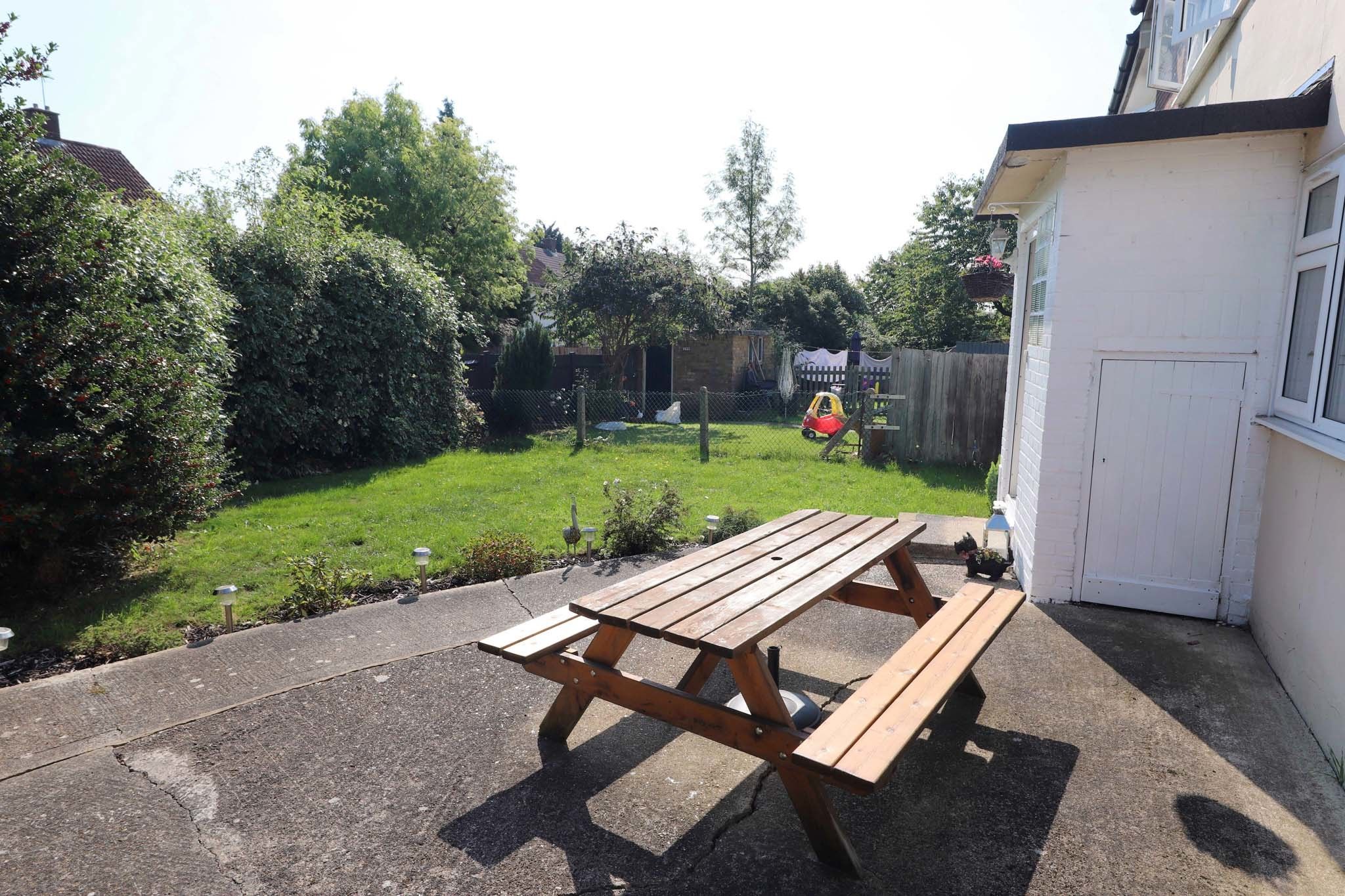 2 bedroom for sale, Southbourne Gardens, Ruislip Manor, HA4