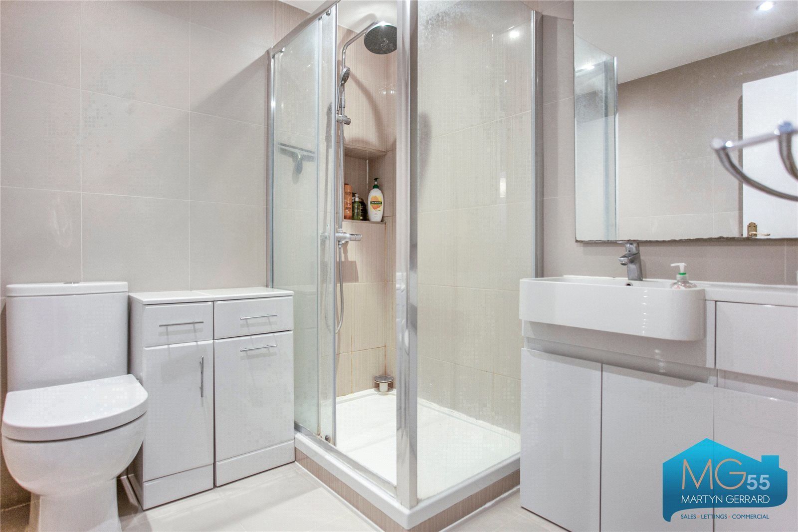 2 bedroom flat for sale, Galdana Avenue, Hertfordshire EN, EN5