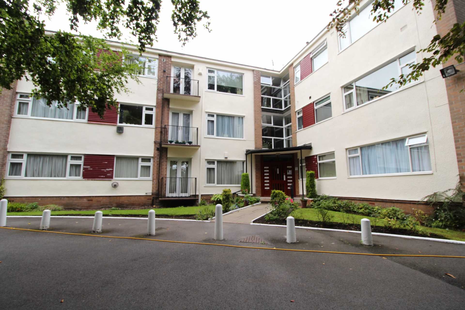 2 bedroom flat for sale, Bury New Road, Salford, M7 4LP