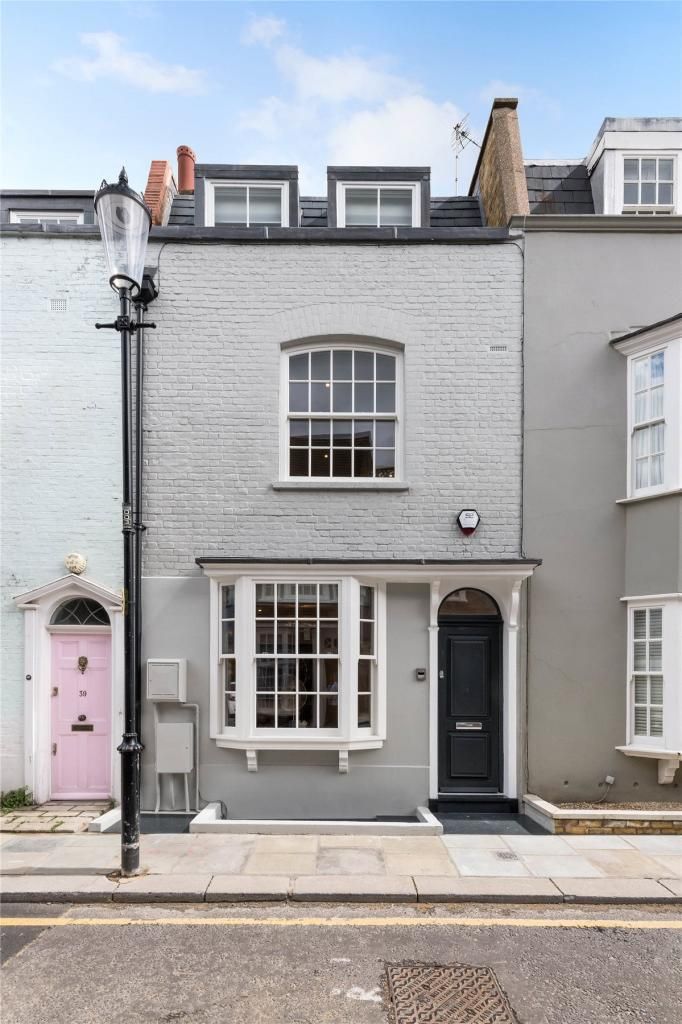 3 bedroom terraced house for sale, Godfrey Street, London, SW, SW3 3SX