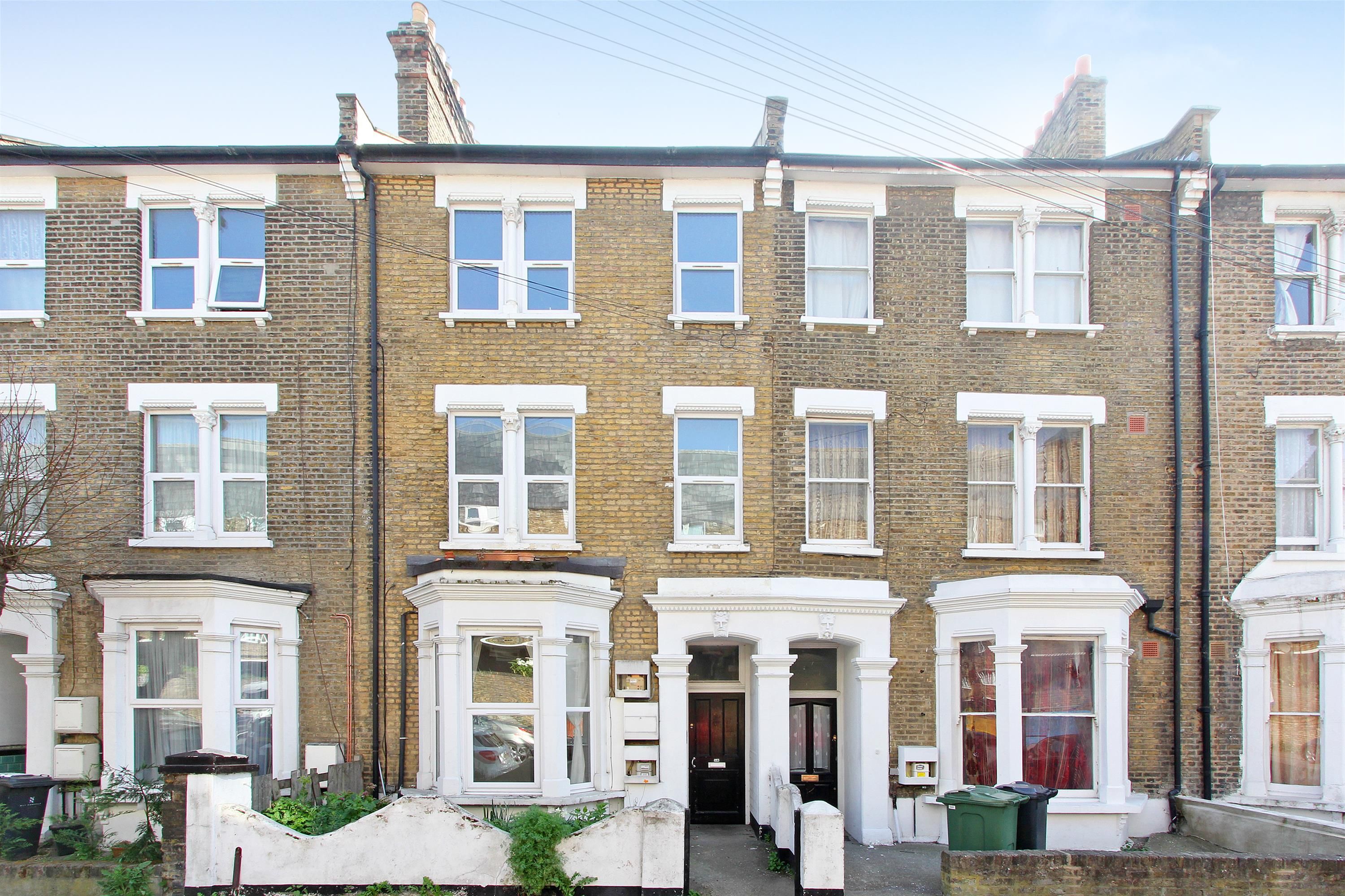 2 bedroom flat for sale, Paulet Road, Camberwell, London, SE5 9HW