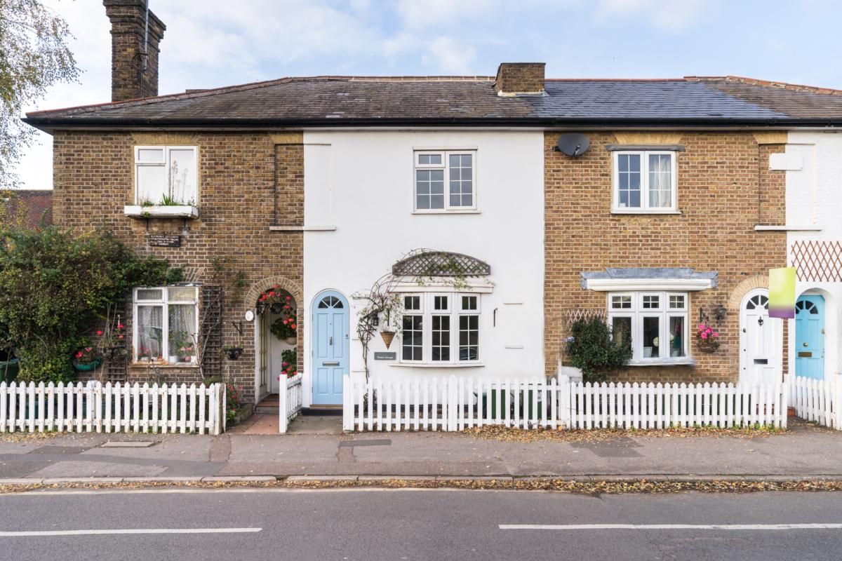 2 bedroom cottage to rent, Thames Cottages, Portsmouth Road KT, Thames