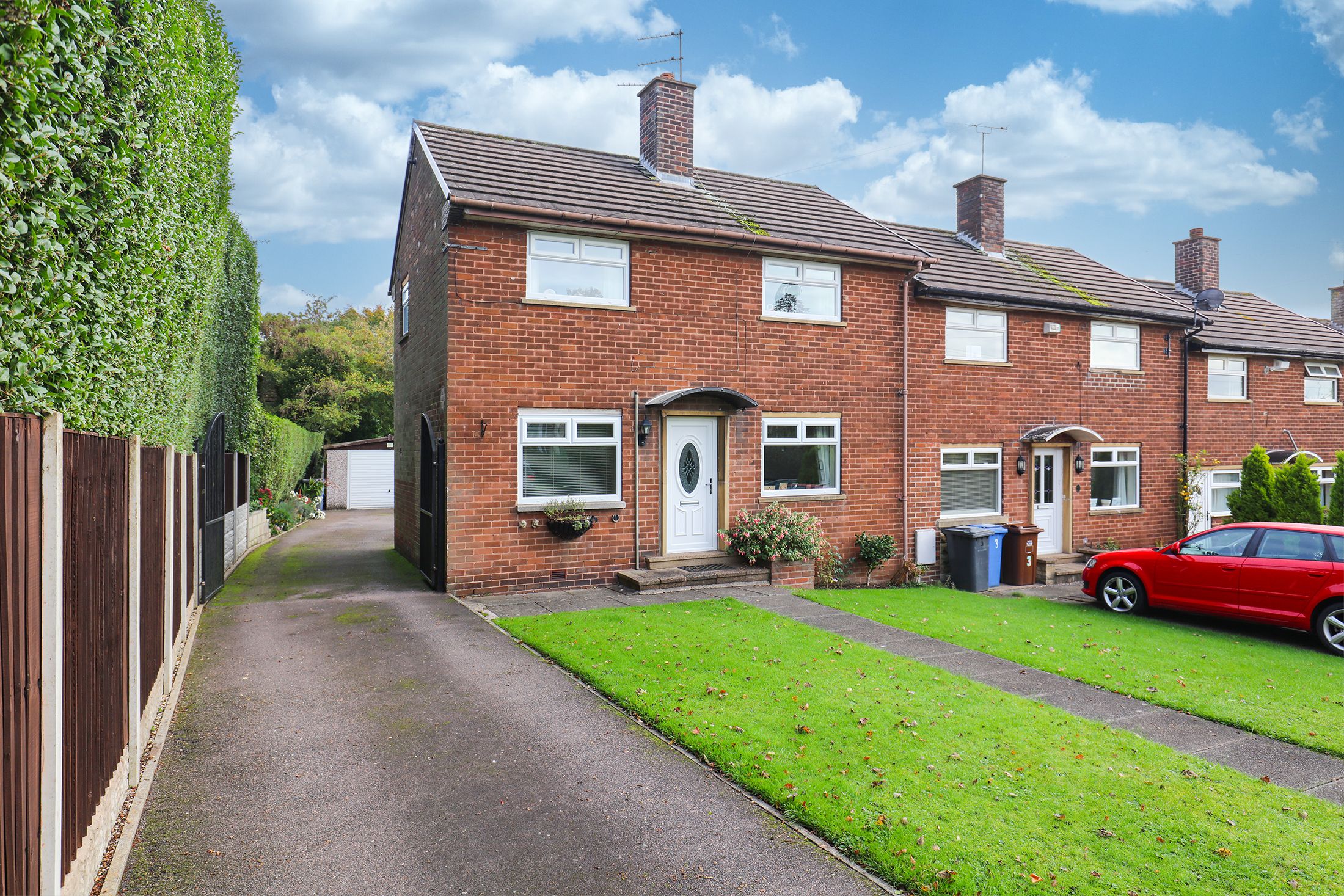 3 bedroom end of terrace house for sale, Fox Lane, Bradway, Sheffield S, S17 4RL