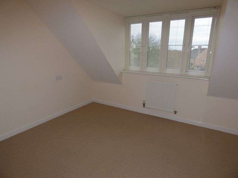 2 Bedroom Flat To Rent Oxford House Redhouse Way Swindon