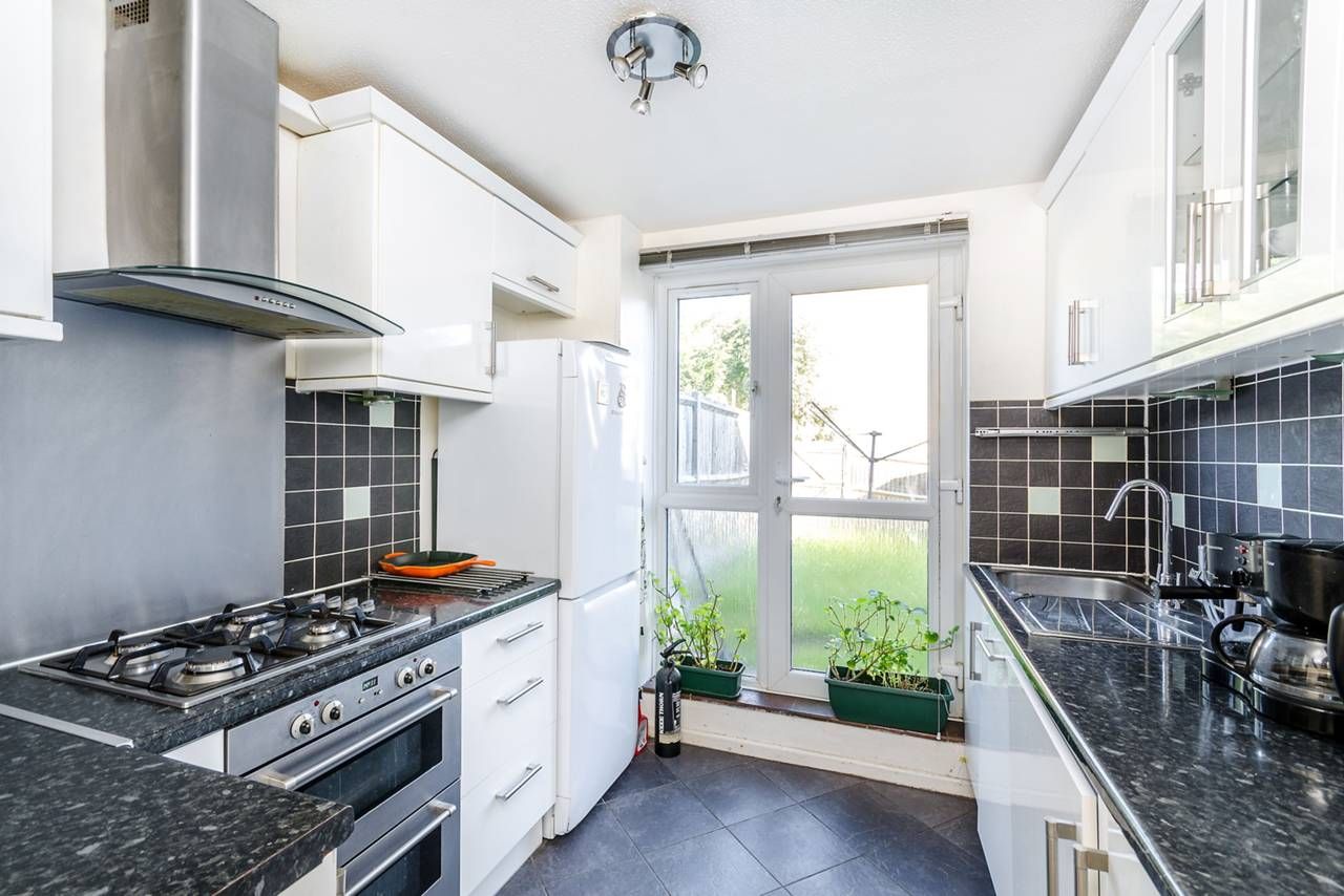 3 bedroom house for sale, Chilthorne Close, Catford, SE, SE6 4YW