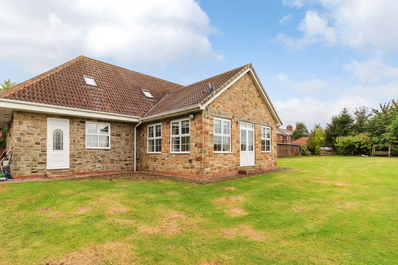 6 bedroom detached bungalow for sale, Netherton Park, Morpeth