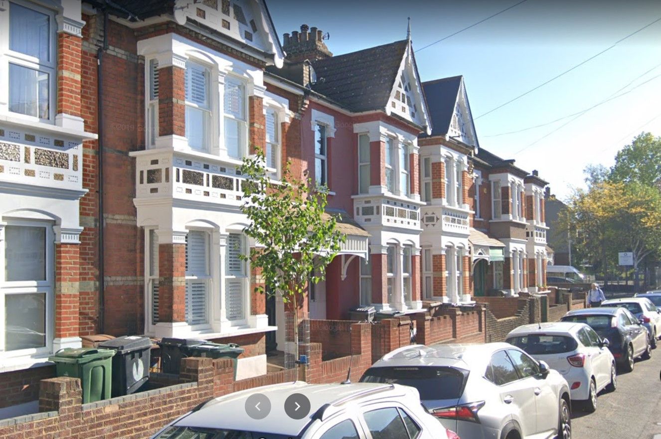 2 bedroom flat to rent, Vincent Road, Chingford, London E, E4 9PP