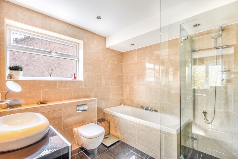 4 bedroom detached house for sale, Maplehurst Road, Chichester, PO19 6RP