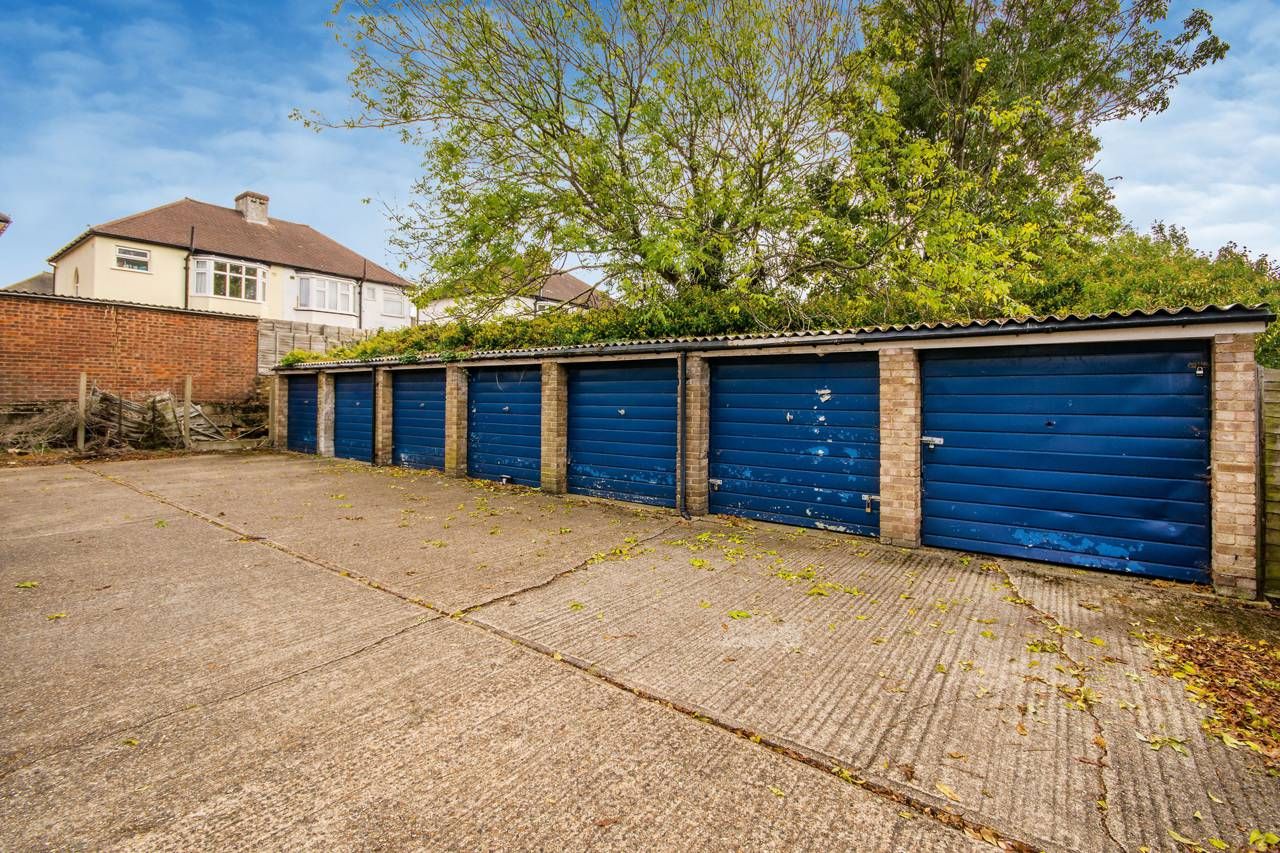 Garages for sale, Stonecot Hill, Sutton, SM3 9HS