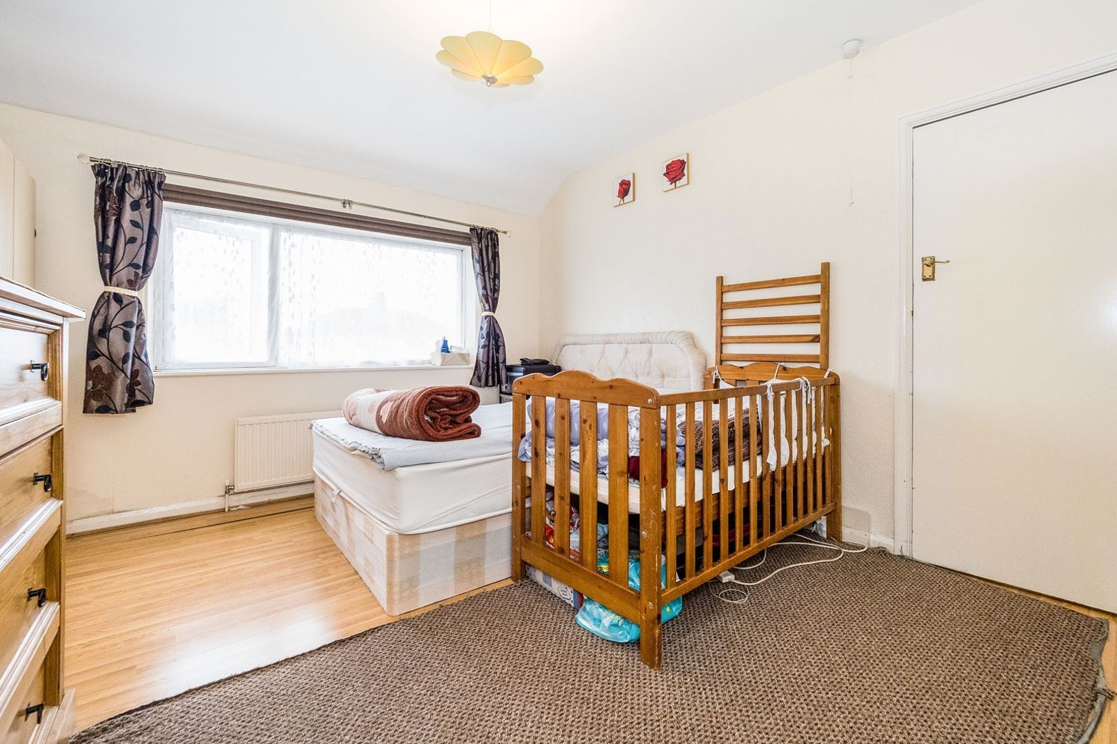 3 bedroom semidetached house for sale, Ruskin Road, Grays RM, RM16 4HB