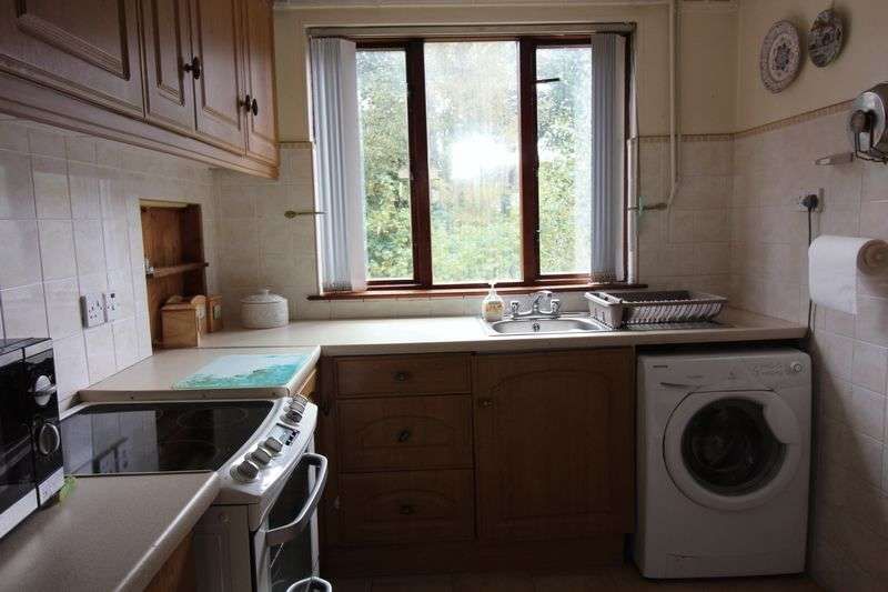 4 bedroom semidetached house for sale, Ashgrove Park, Newry, BT34 1QL