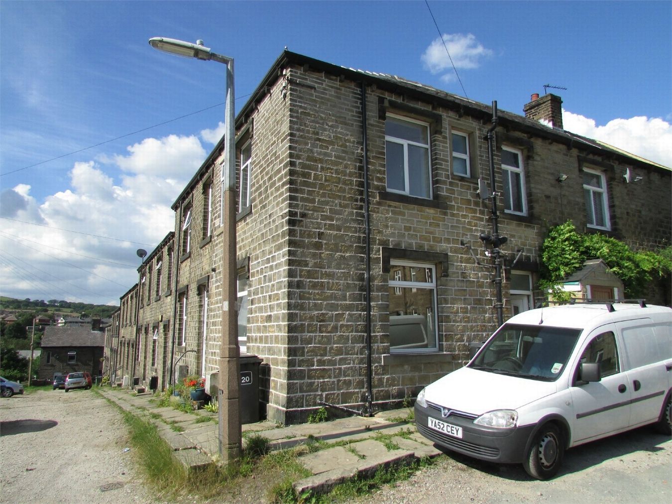 2 bedroom cottage to rent, Victoria Road, Meltham, Holmfirth HD, HD9 5NT