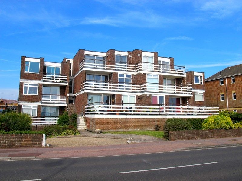 2 bedroom apartment for sale, Marine Parade West, Leeonthesolent