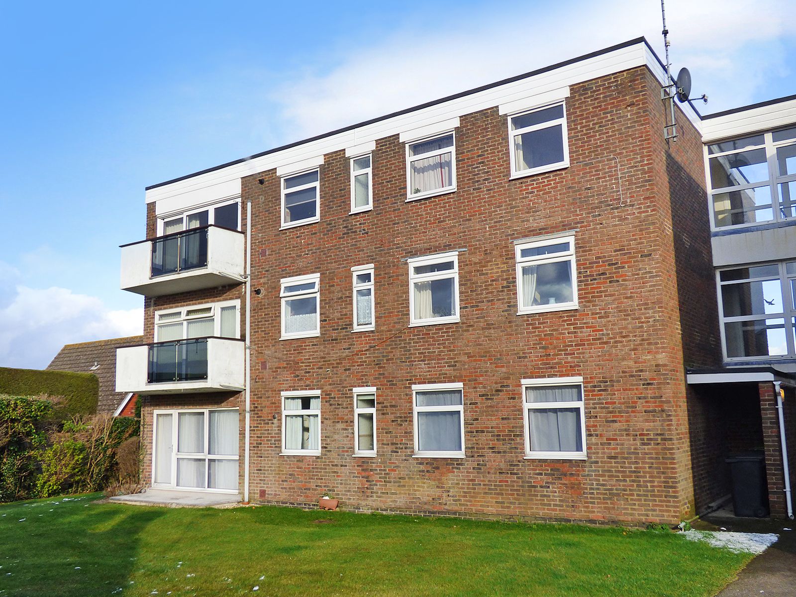 2 bedroom flat for sale, Clare Lodge, Sea Lane, Rustington
